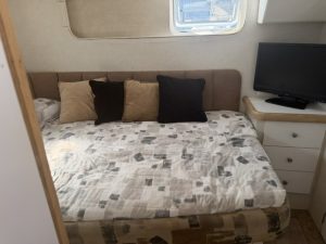 bed, Silverton 34C, trawler for sale