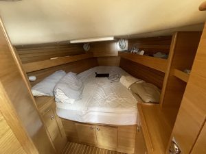 bed, Hallberg Rassy, sailboat for sale
