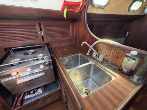 interior, Baba, sailboat for sale