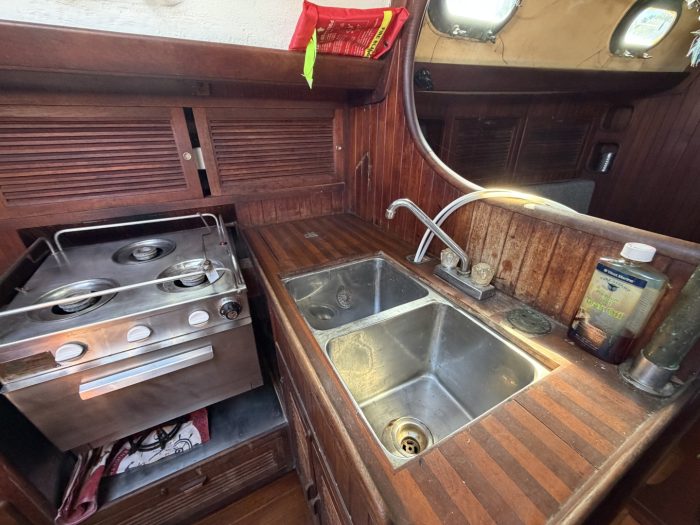 interior, Baba, sailboat for sale