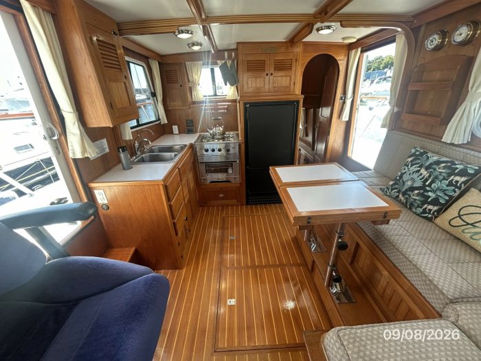 salon, Monk 36, trawler for sale