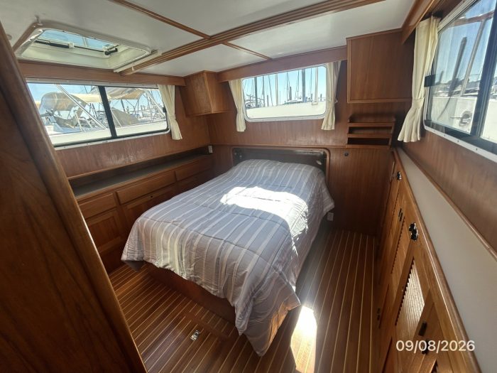 bed, Monk 36, trawler for sale