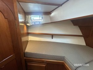 bed, Monk 36, trawler for sale