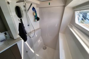 bath, Leopard 42, catamaran for sale