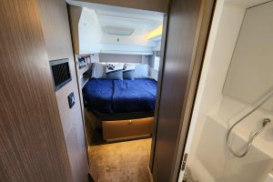 bed, Leopard 42, catamaran for sale