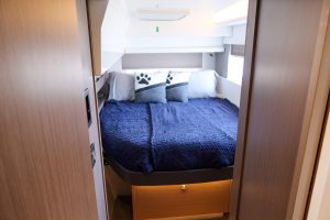 bed, Leopard 42, catamaran for sale