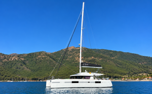 exterior, Lagoon 52F, catamaran for sale