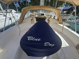 helm, Hunter, sailboat for sale