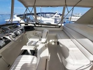 cockpit, Californian 48 Sundeck, trawler for sale