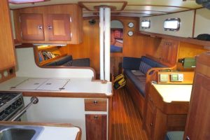 salon, Valiant 42, sailboat for sale