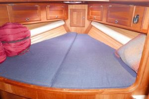 bed, Valiant 42, sailboat for sale