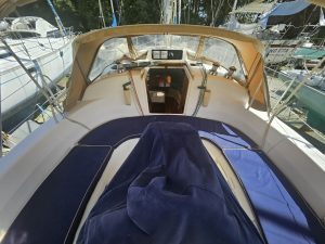 cockpit, Hunter, sailboat for sale