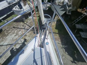 deck, Hunter, sailboat for sale