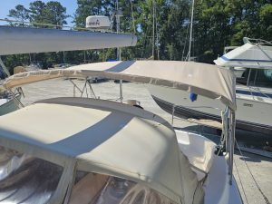 cockpit, Hunter, sailboat for sale