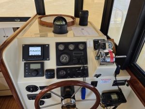 helm, Camano 31 Troll, trawler for sale