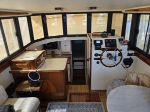navigation station, Camano 31 Troll, trawler for sale