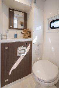 bath, Bali 4.8, catamaran for sale
