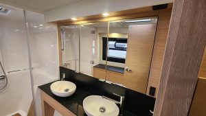 bath, Nautitech 46 Open, catamaran for sale
