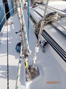deck, Beneteau, sailboat for sale