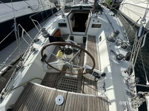 helm, Beneteau, sailboat for sale