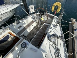cockpit, Beneteau, sailboat for sale