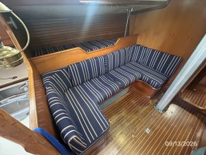 salon, Beneteau, sailboat for sale