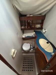 bath, Beneteau, sailboat for sale