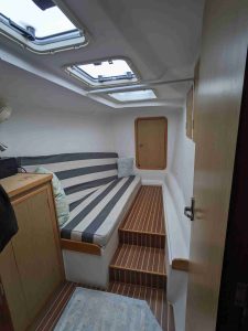 bed, Maverick 420, catamaran for sale