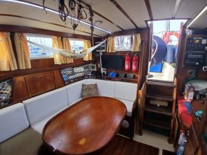 salon, Endurance 35 Ketch, sailboat for sale