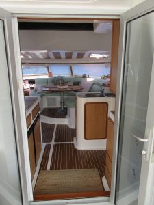 salon, African Cats 420 Powercat, power catamaran for sale