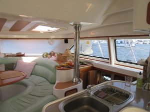 salon, African Cats 420 Powercat, power catamaran for sale