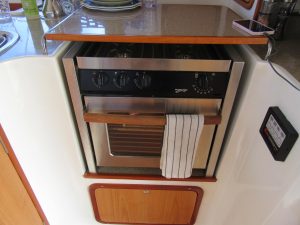 interior, African Cats 420 Powercat, power catamaran for sale