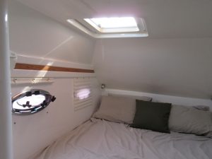 bed, African Cats 420 Powercat, power catamaran for sale
