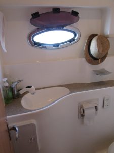 bath, African Cats 420 Powercat, power catamaran for sale