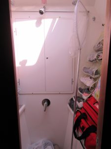 bath, African Cats 420 Powercat, power catamaran for sale