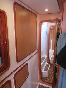 interior, African Cats 420 Powercat, power catamaran for sale