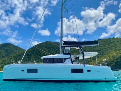 Lagoon 42