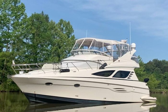 exterior, Silverton 43, trawler for sale
