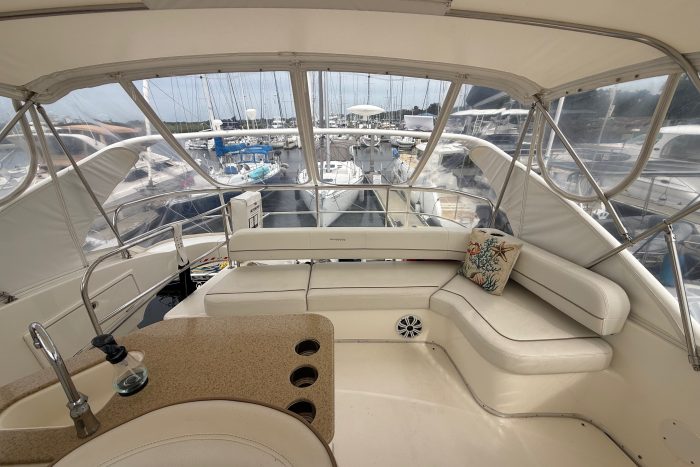 cockpit, Silverton 43, trawler for sale