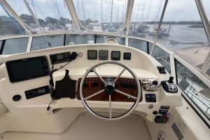 helm, Silverton 43, trawler for sale