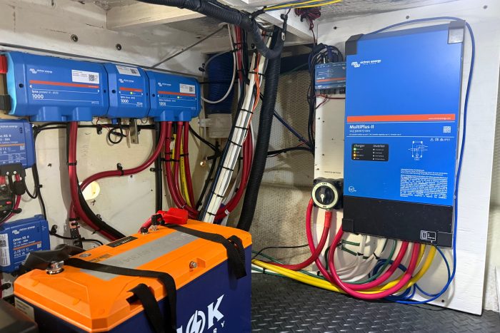 electrical, Silverton 43, trawler for sale