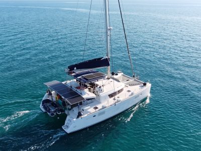 Lagoon 450F (Owners Version), catamaran for sale