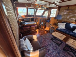 salon, Albin 43, trawler for sale