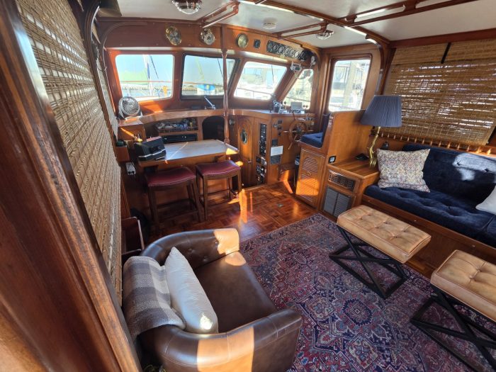 salon, Albin 43, trawler for sale