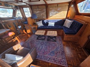 salon, Albin 43, trawler for sale