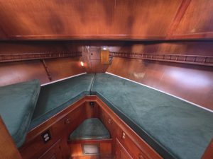 bed, Albin 43, trawler for sale
