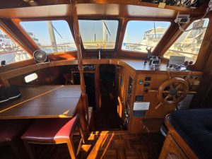 navigation station, Albin 43, trawler for sale