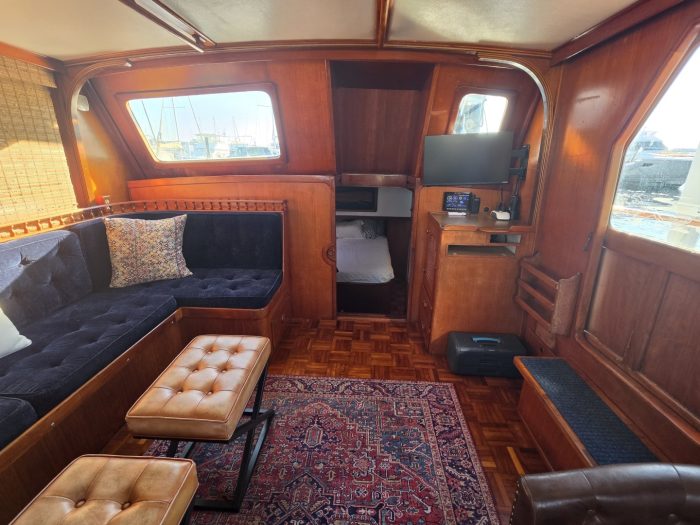 salon, Albin 43, trawler for sale