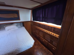 bed, Albin 43, trawler for sale