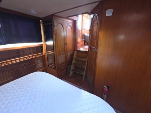 interior, Albin 43, trawler for sale